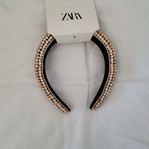NEW Zara Rhinestone Bejeweled  Faux Diamond Padded Headband Medium - Picture 1 of 4